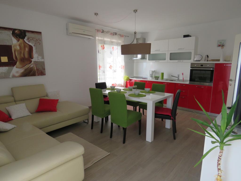 Apartments Villa Urbajs Vrsar Room photo